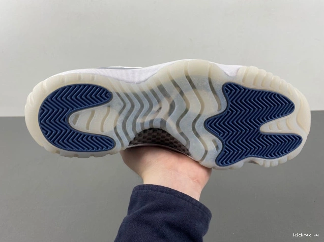 Cheap Navy FV5104-104 (2024) 11 Retro Low Jordan Midnight 0721